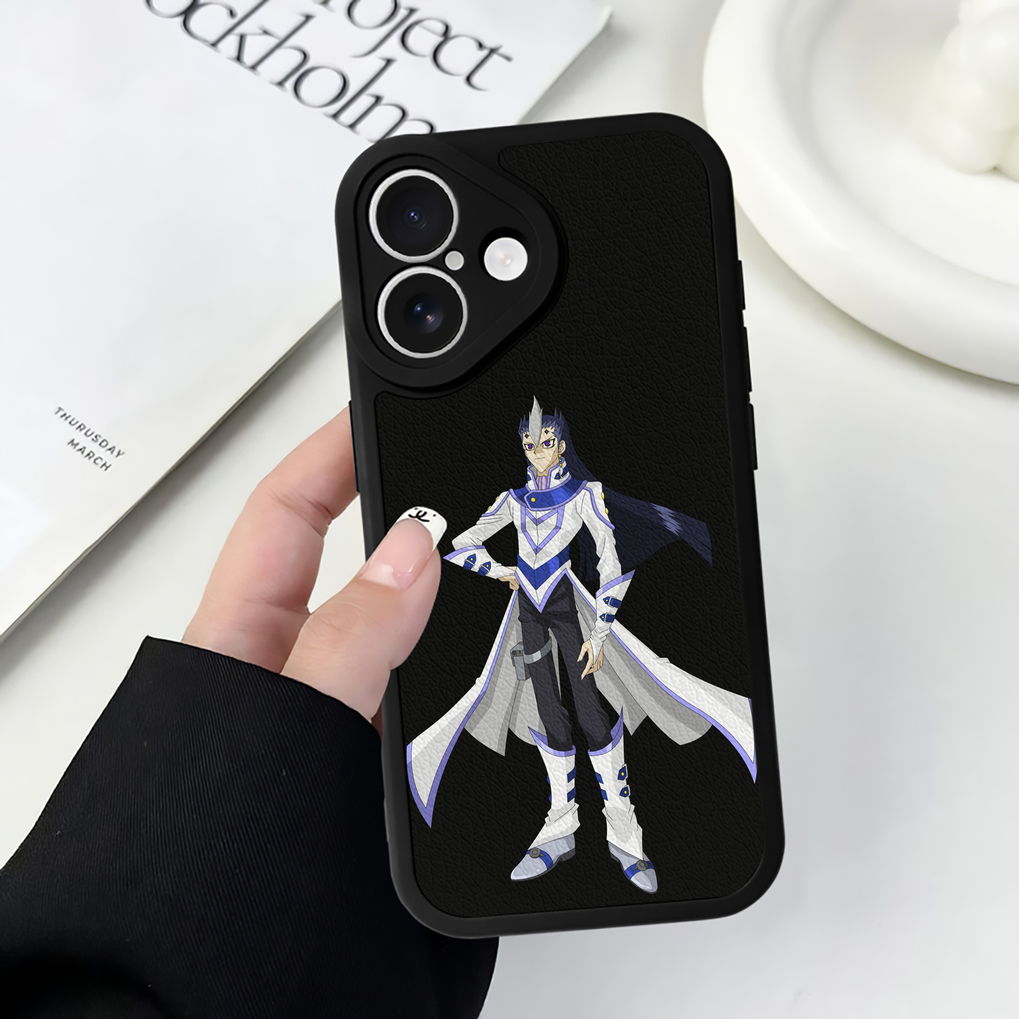 遊☆戯☆王 Yu-Gi-Oh! 【iPhone 16シリーズ対応】シリコンスマホケース（レザー調） 材質：シリコン